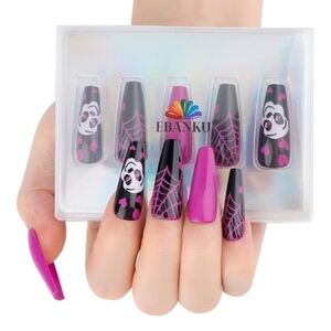 2/$10 Halloween Gothic Nail Set with Spider Web And Skull Design NWT